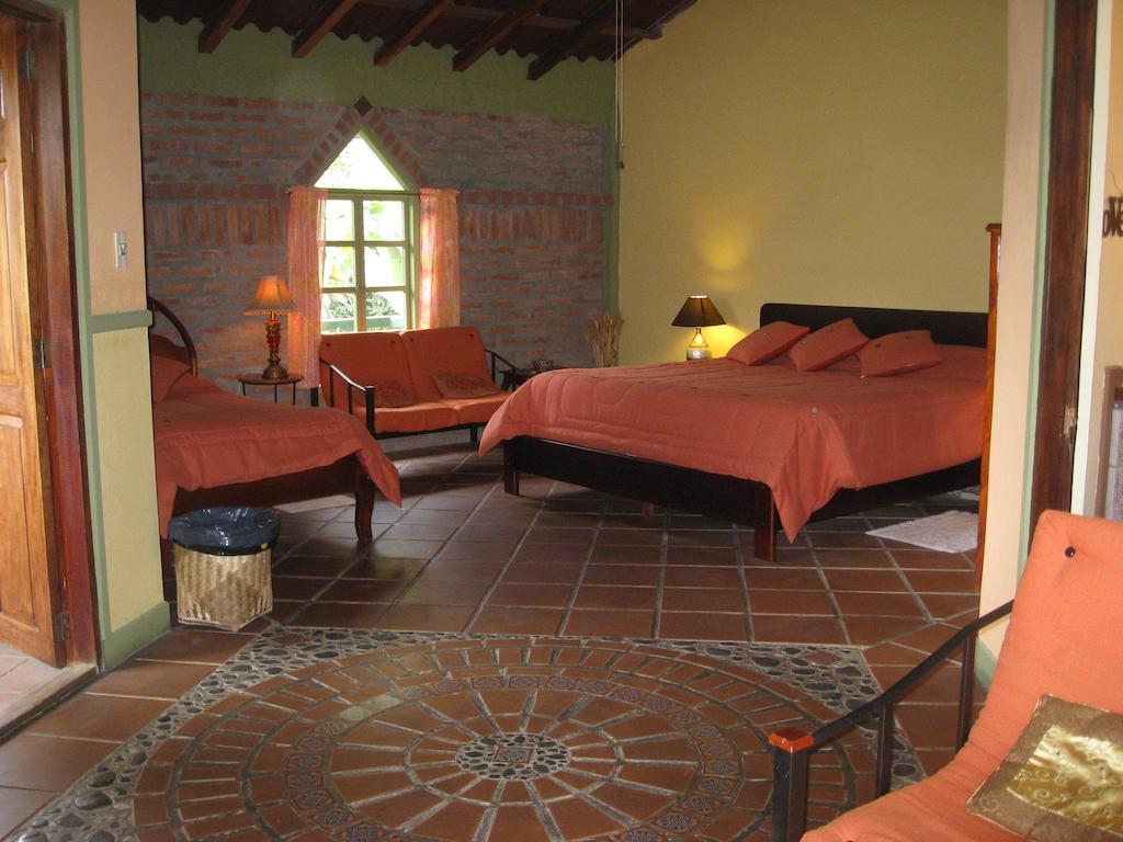 Casa Madre Tierra Hotel Vilcabamba Szoba fotó